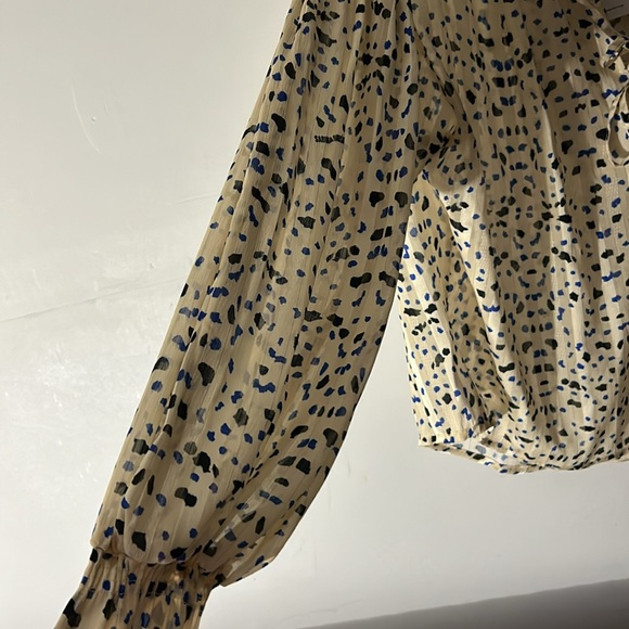 Sabina MUSAYEV - Picture 5 of 11